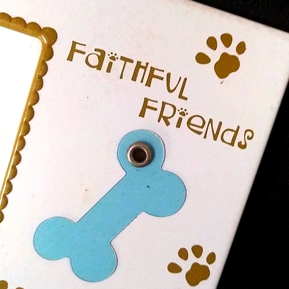 White Metal Photo Frame For Your Pets Picture - Picture 12 of 17